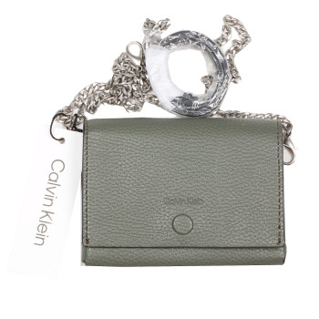 Calvin Klein dámská kožená peněženka clutch s řetízkem